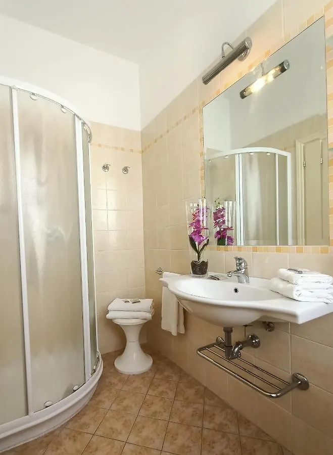 Hotel Cristoforo Colombo Cesenatico Italy