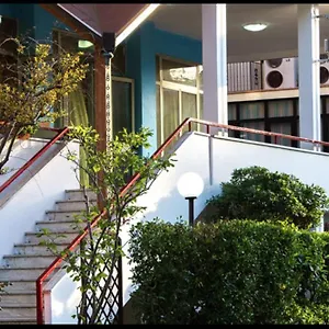 Ile De France Hotel
