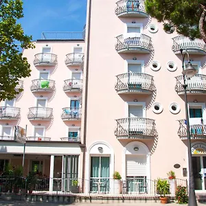 Laura Hotel